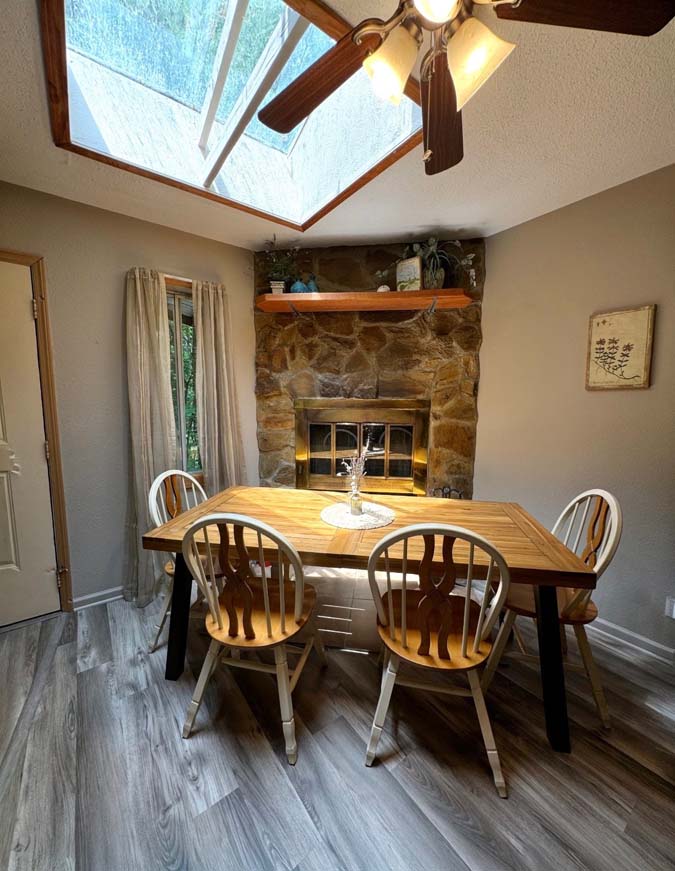 The Dogwood at Timberline Cabins living room area