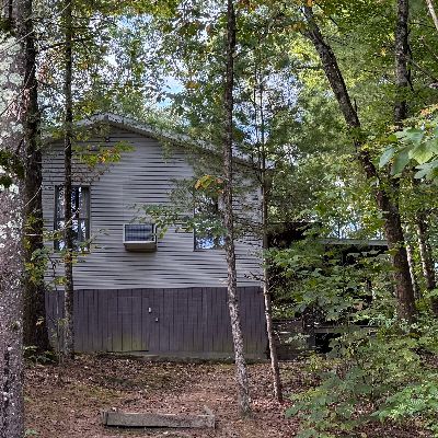 Front of the Dogwood Cottage