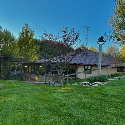 Hillside Hideaway Lodge at Atwood Lake